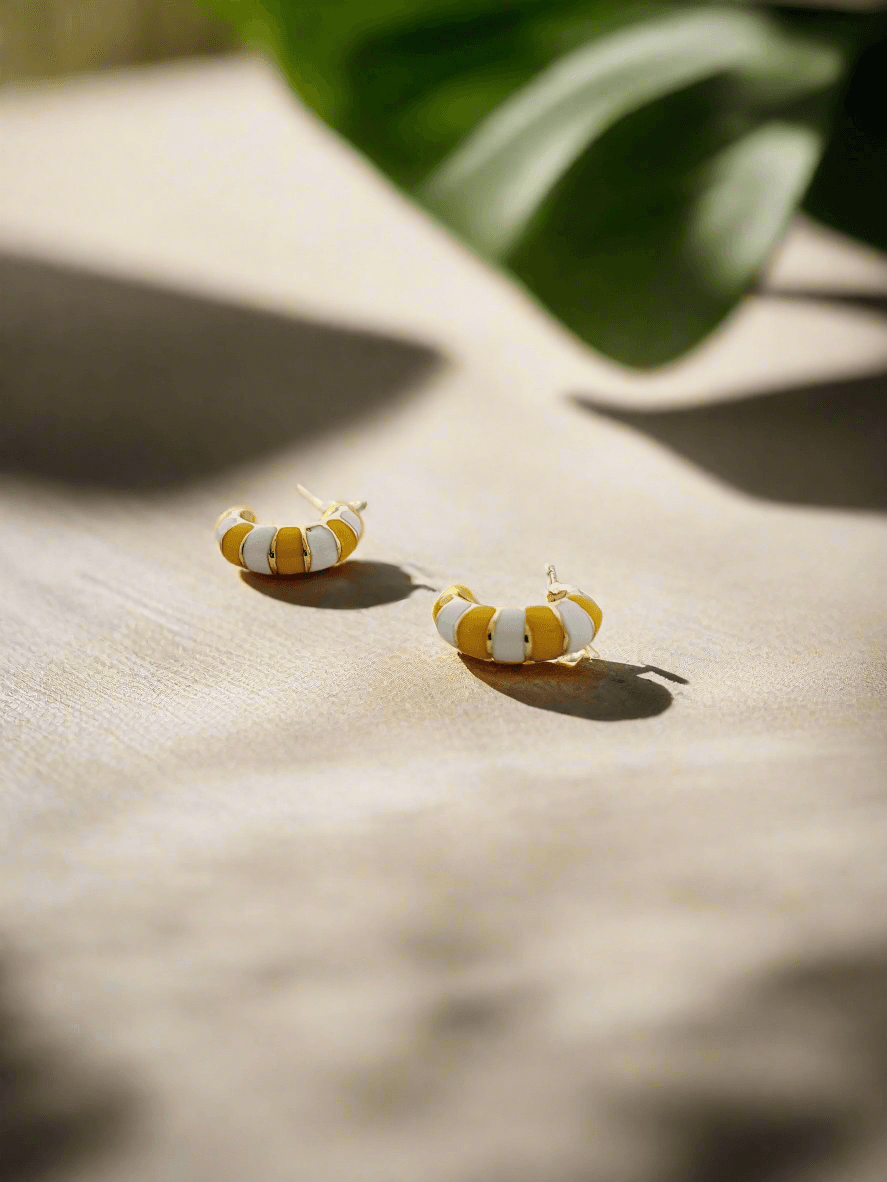 Color block enamel studs - Mirae