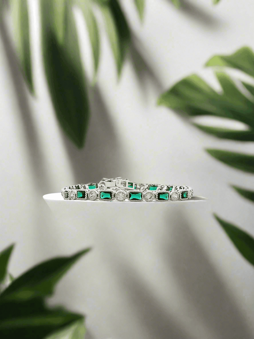 Adorable & Delicate Crystal studded Bracelet - Mirae 