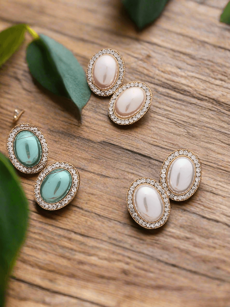 Classic pearl studs with diamonds - Mirae 