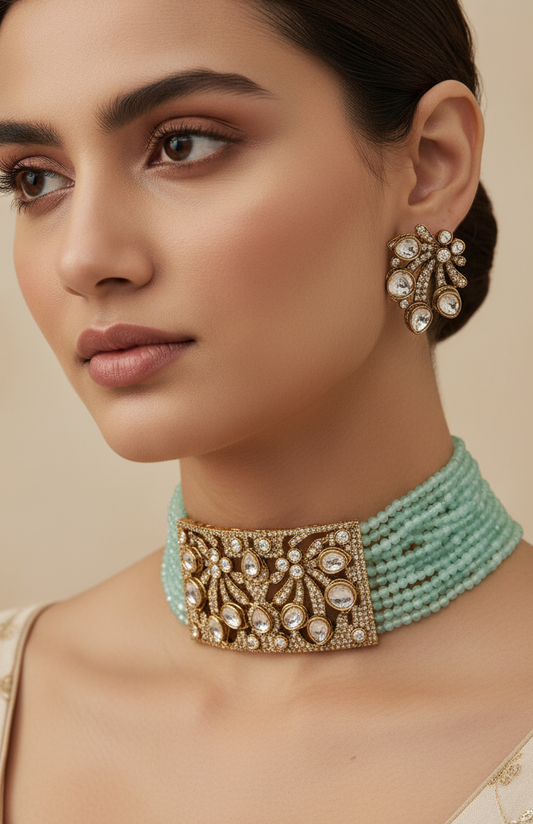 Regal Victorian Design Rectangular Choker Set with Mint Bead Strand