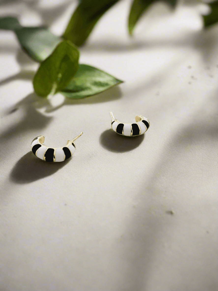 Color block enamel studs - Mirae 