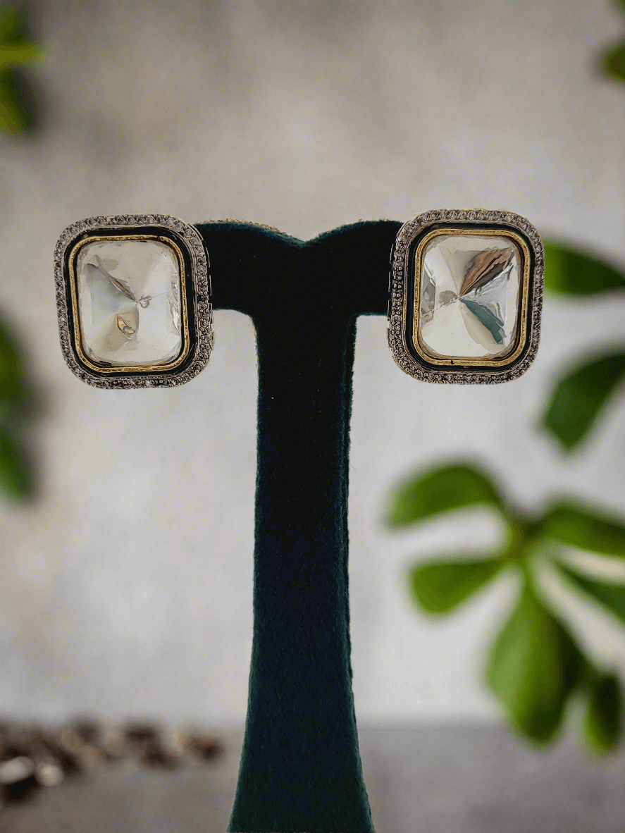 Crystal Stud earrings - Mirae 