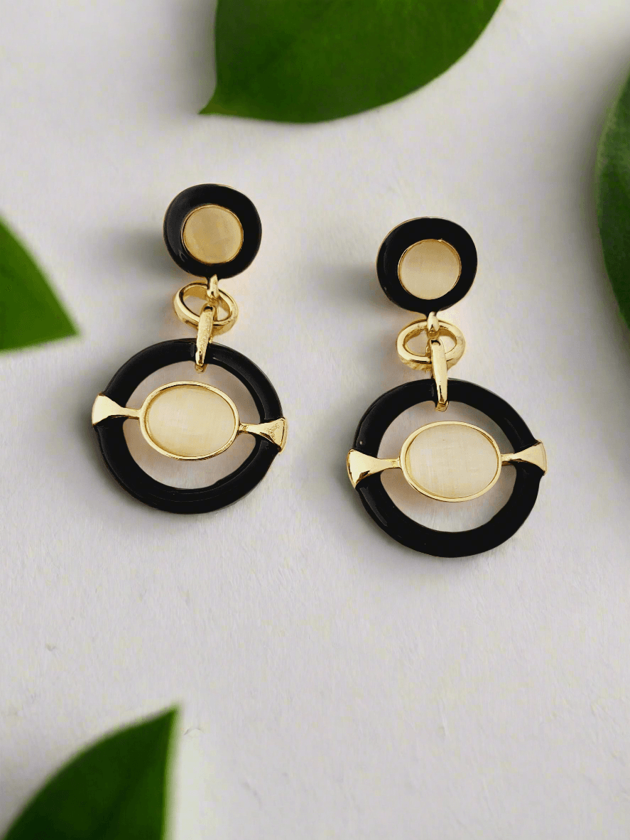 Gold Geometric Drop Earrings - Mirae 