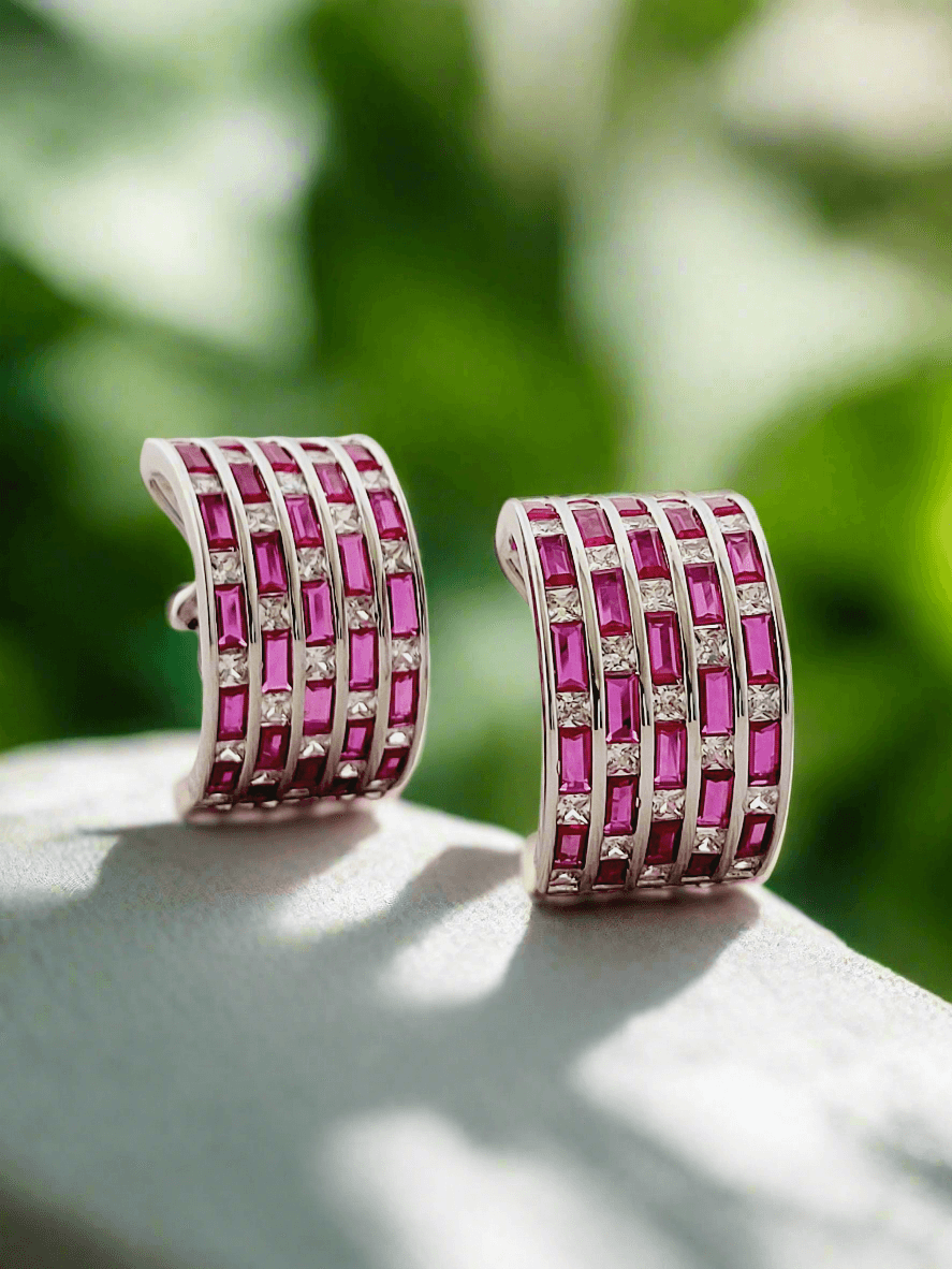 Chic and modern hoop earrings - Mirae 