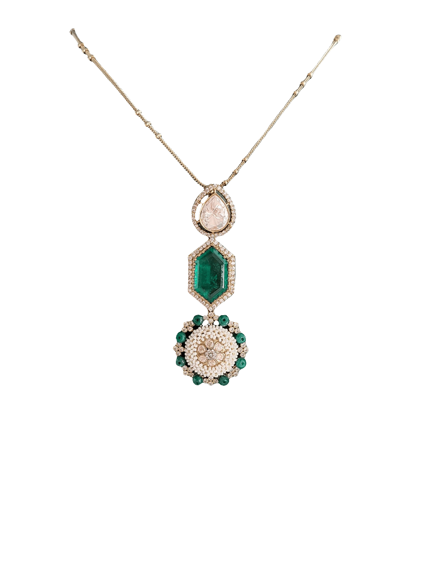 ELEGANT LARIET WITH PEARLS , MOISSANITE & GREEN CRYSTAL - Mirae 