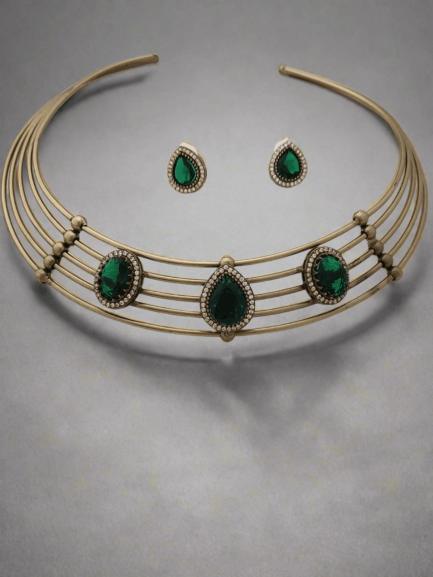 Antique Gold Hasli Set with Green Stone - Mirae 