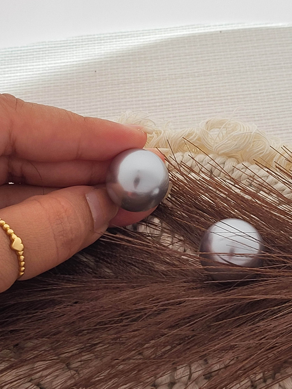 Pearl studs - Mirae 