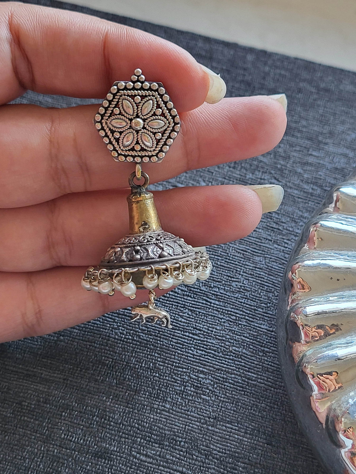 Oxidized earrings with disc Jhumkha - Mirae 